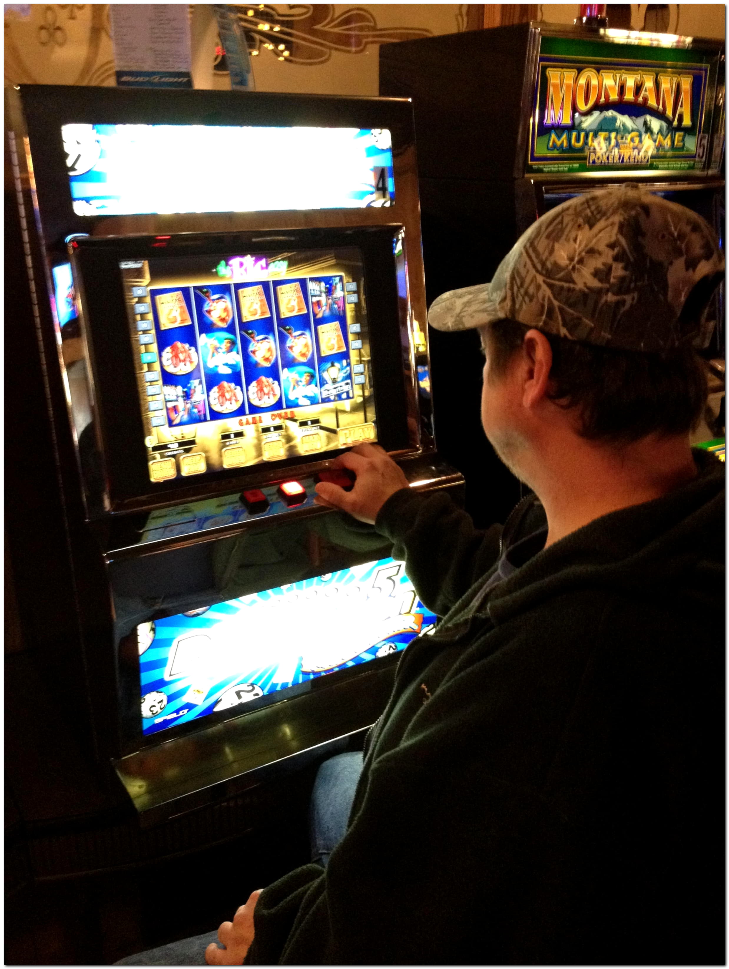 340% First Deposit Bonus at Casino Share