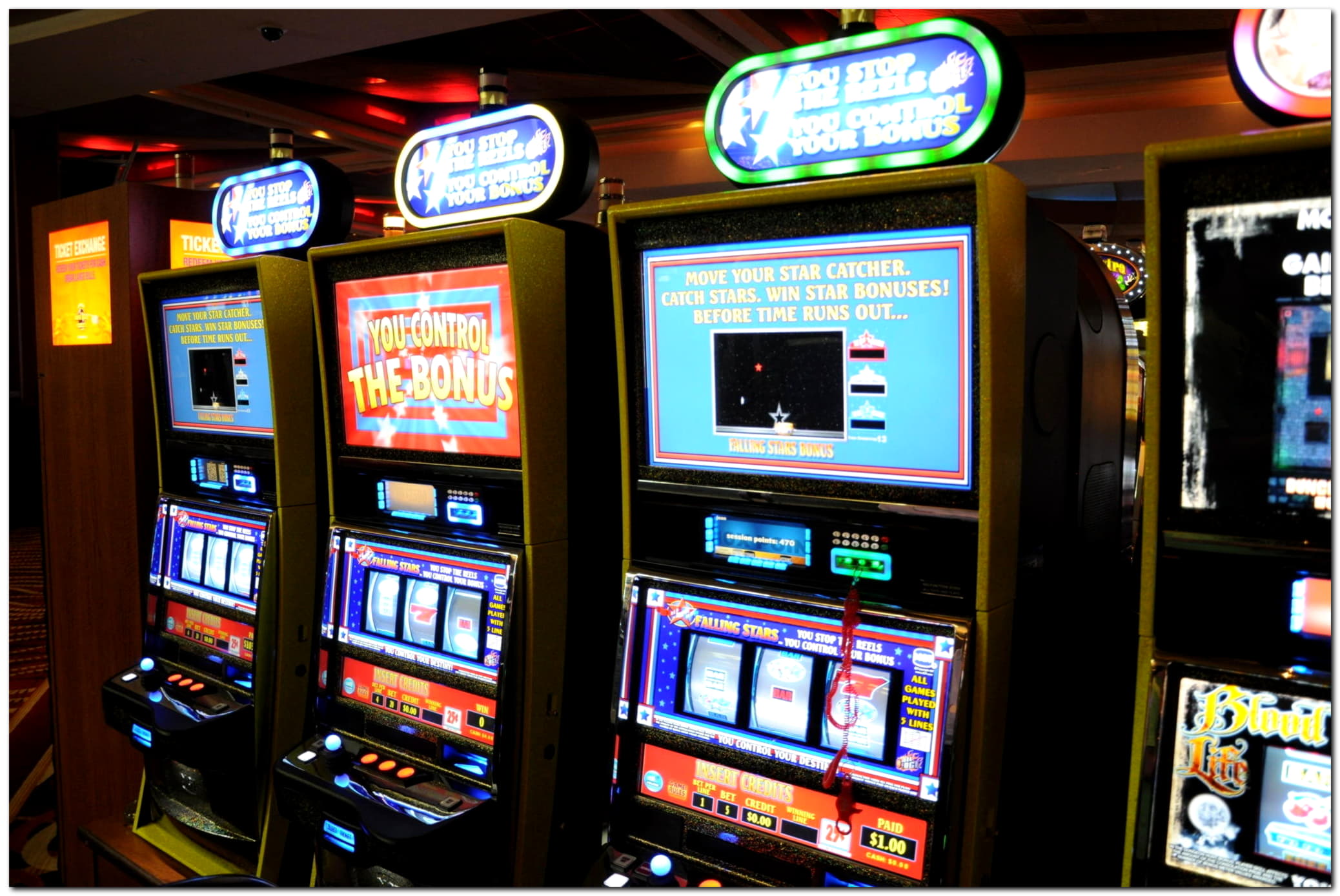 EUR 330 Free Casino Tournament at Lucky Emperor Casino