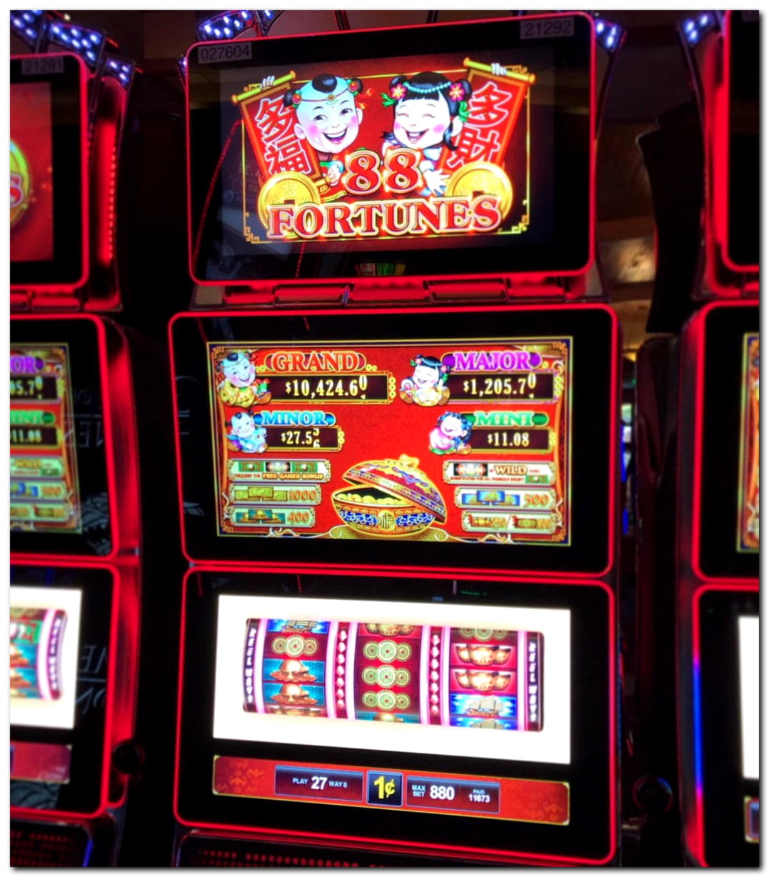 £500 Daily freeroll slot tournament at Canada Casino 
