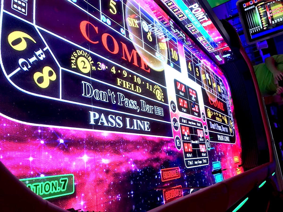 €915 Mobile freeroll slot tournament at Guts Casino