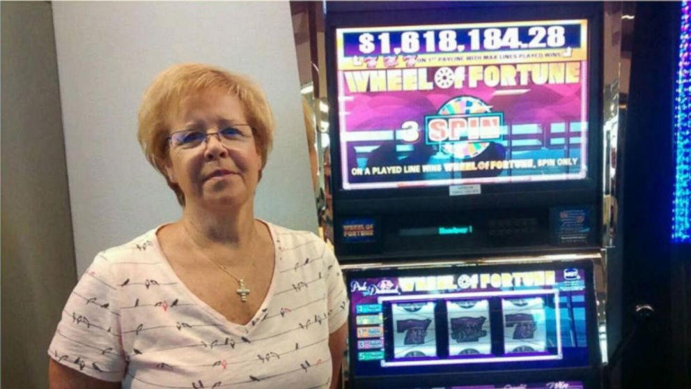 EUR 895 No deposit at Casino Share