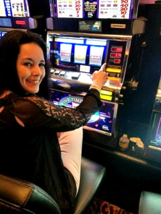 €725 Mobile freeroll slot tournament at Slotty Dubai Casino