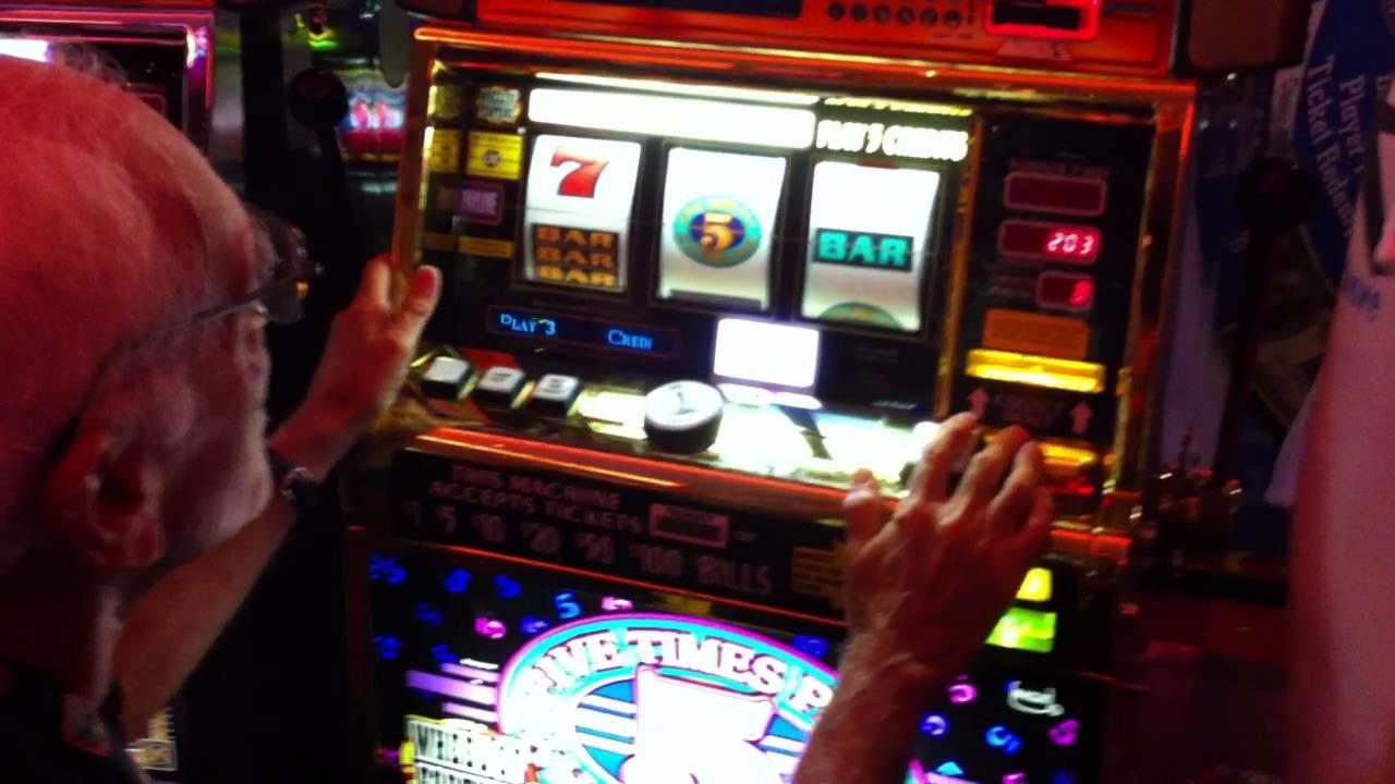 EURO 565 free chip at Dunder Casino
