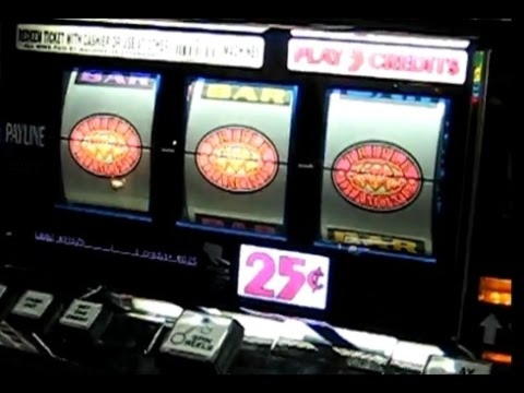 £115 Daily freeroll slot tournament at Dunder Casino