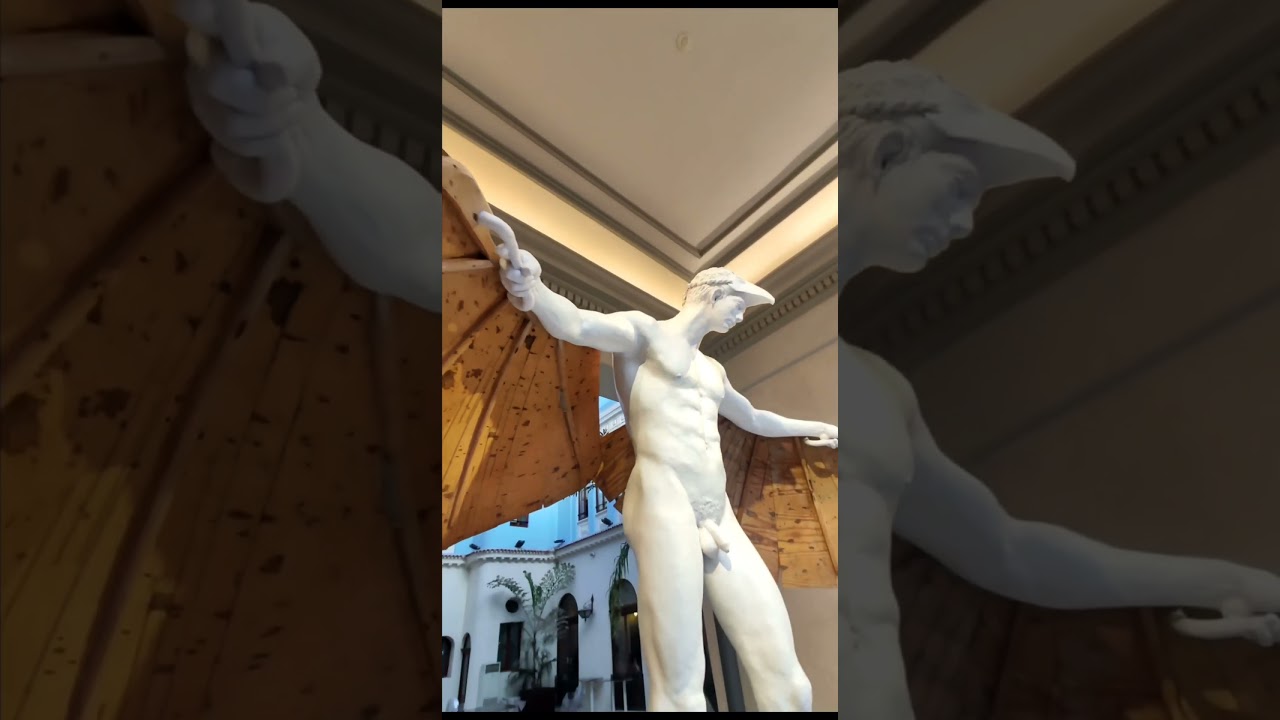 Real Casino Murcia Statue #shorts #short #camping #wohnwagen #reisen #viral #wohnmobil #shortsvideo
